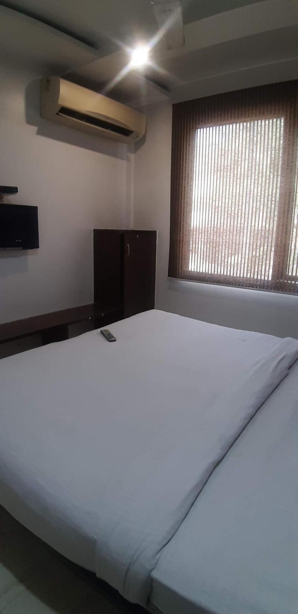 Hotel A10 Neu-Delhi Exterior foto